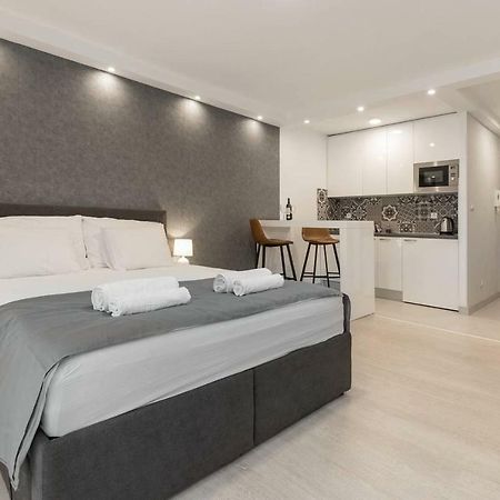 Апартаменти Penthouse "Sky 17" S Balkonom I Besplatnim Parkingom Загреб Екстер'єр фото