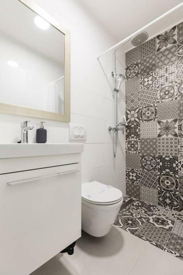 Апартаменти Penthouse "Sky 17" S Balkonom I Besplatnim Parkingom Загреб Екстер'єр фото