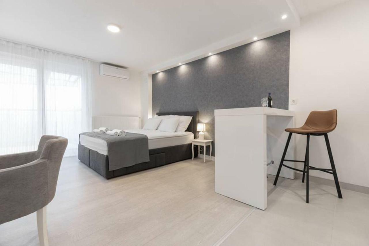 Апартаменти Penthouse "Sky 17" S Balkonom I Besplatnim Parkingom Загреб Екстер'єр фото