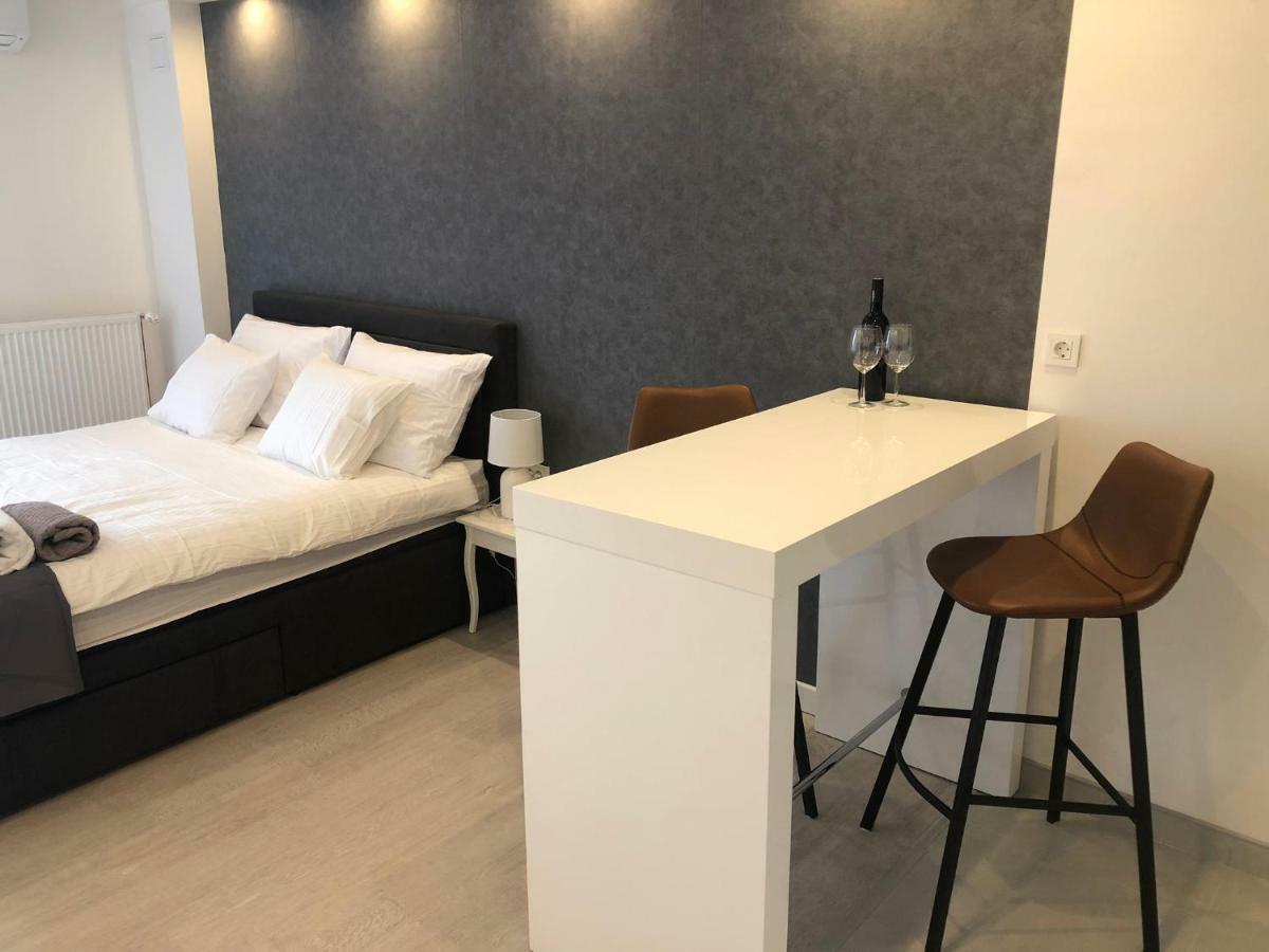 Апартаменти Penthouse "Sky 17" S Balkonom I Besplatnim Parkingom Загреб Екстер'єр фото